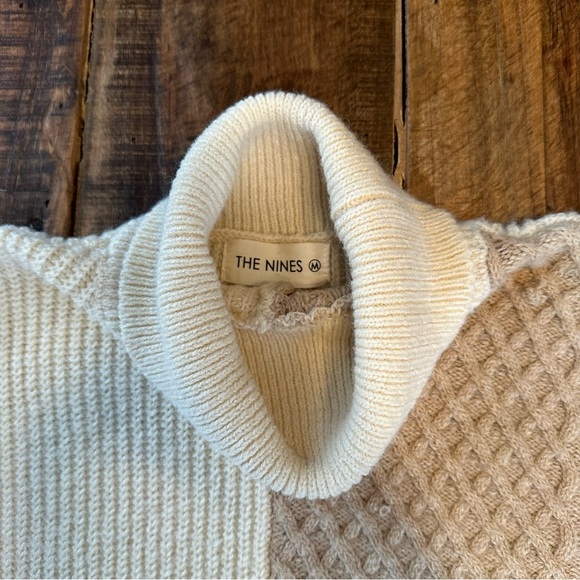 Colorblock Sweater - Picture 2 of 3